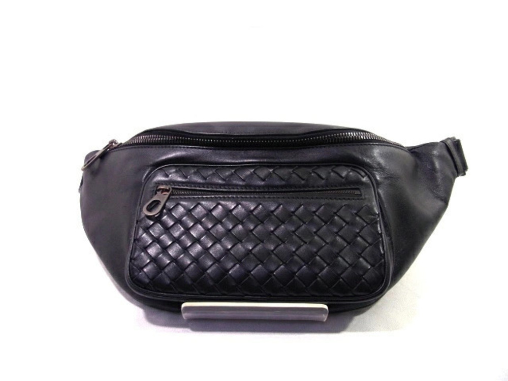 BOTTEGA VENETA Bag Waist Calfskin Intrecciato Black